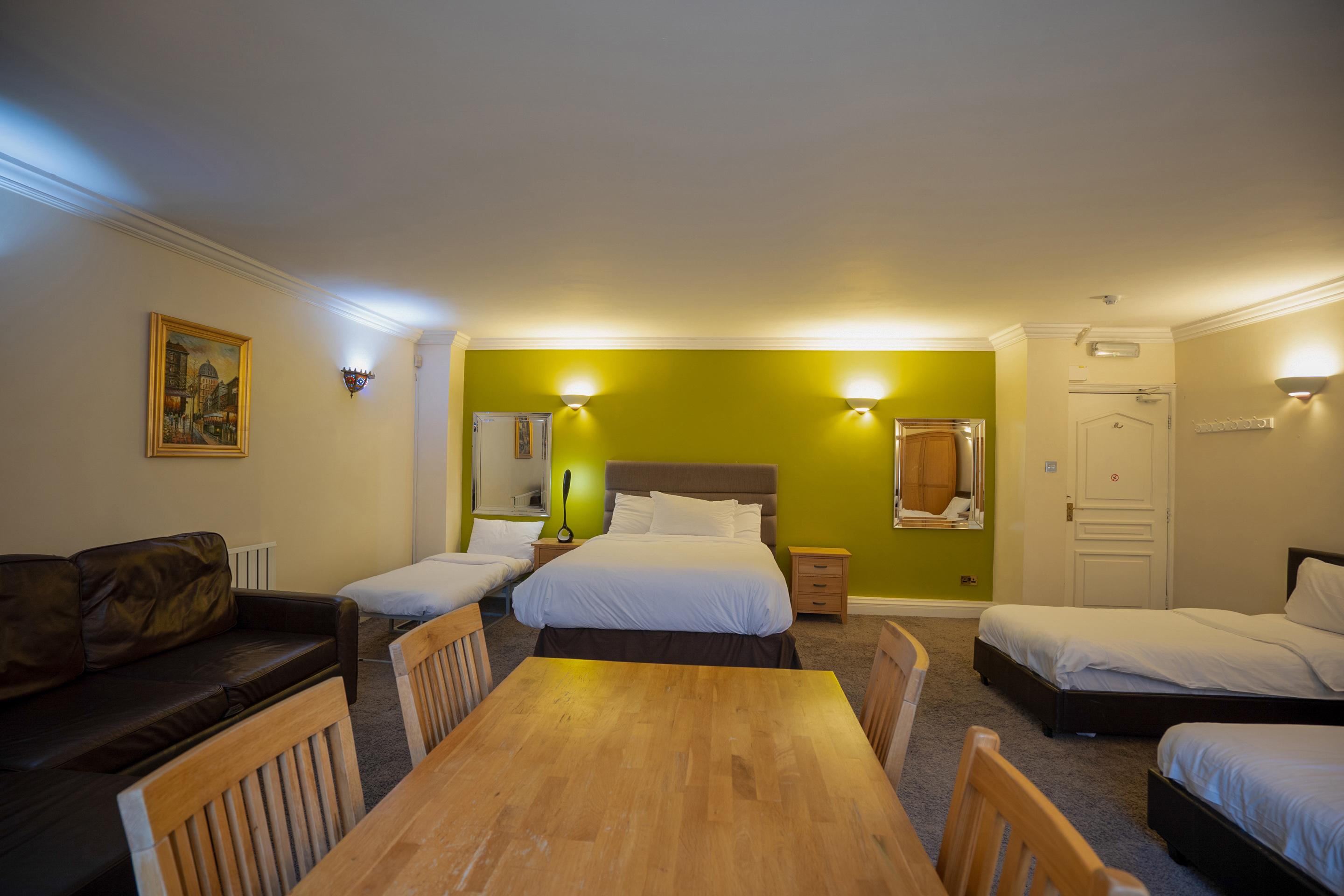 Oyo Oakcroft Guest House Manchester Airport Ringway Ngoại thất bức ảnh