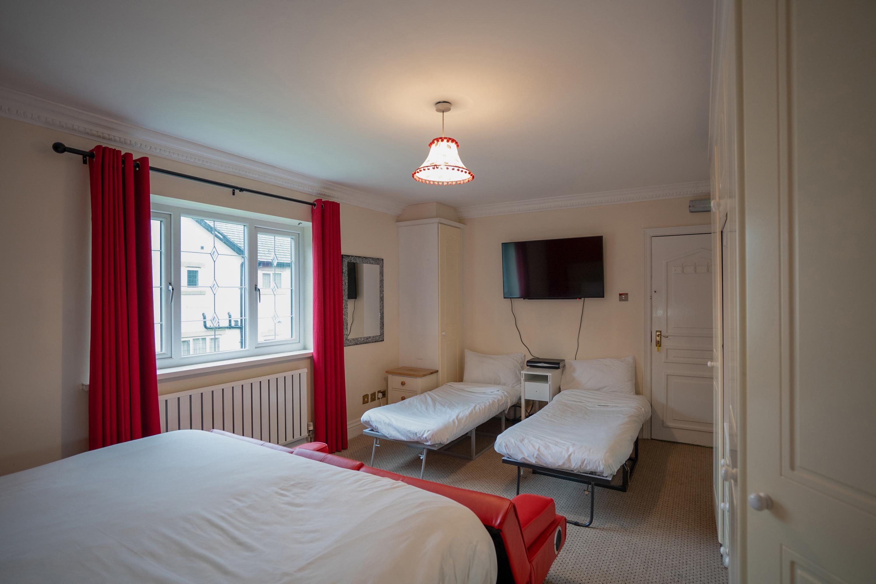 Oyo Oakcroft Guest House Manchester Airport Ringway Ngoại thất bức ảnh