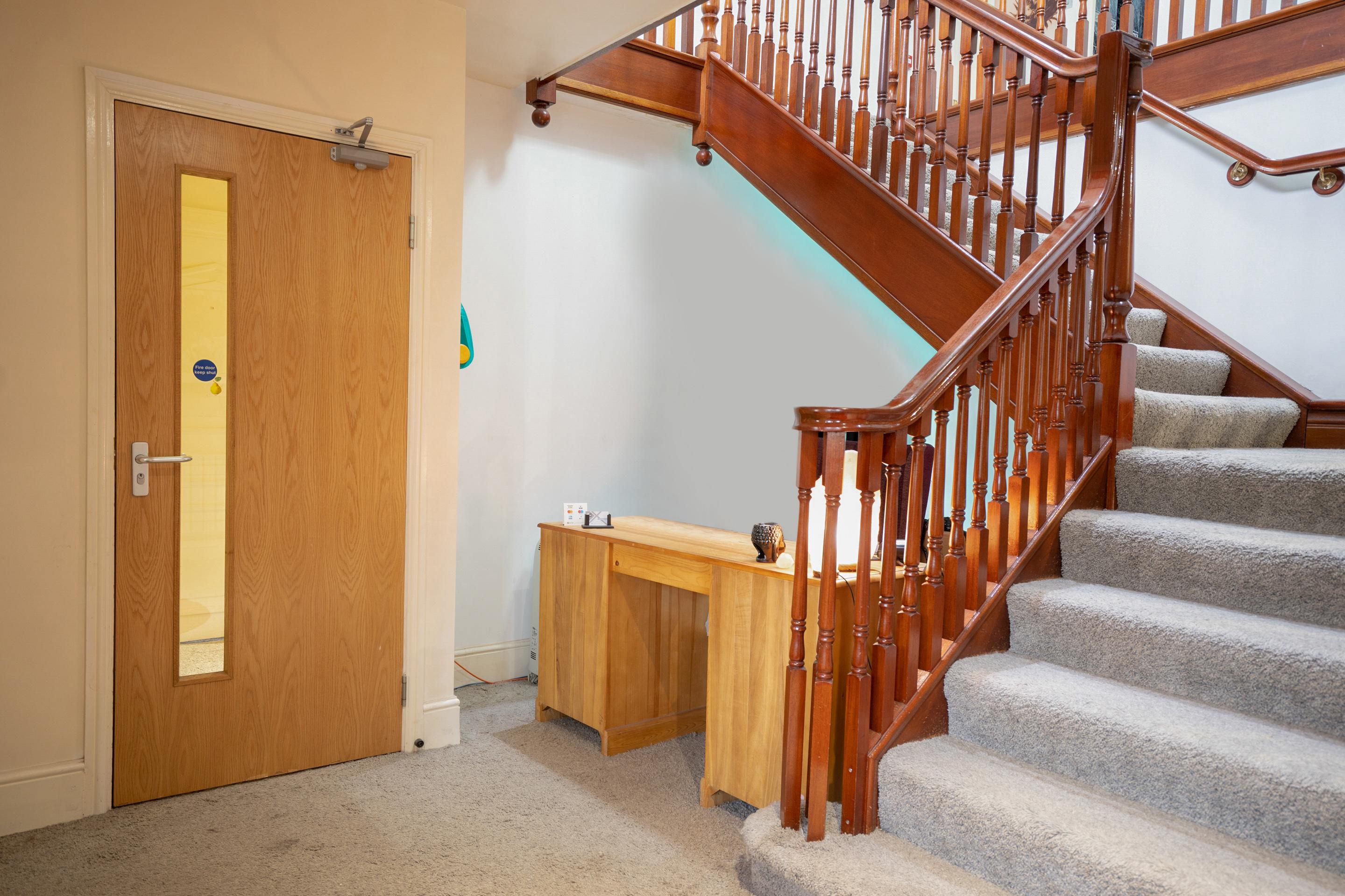 Oyo Oakcroft Guest House Manchester Airport Ringway Ngoại thất bức ảnh