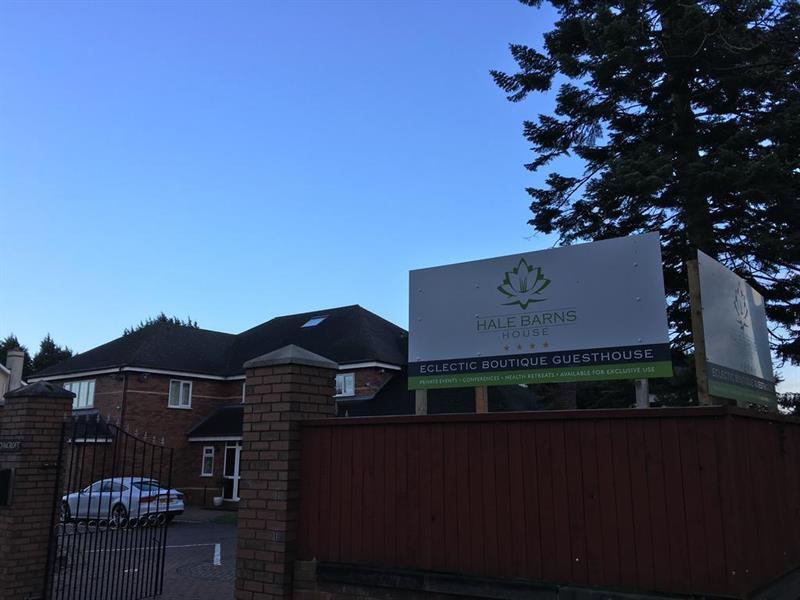 Oyo Oakcroft Guest House Manchester Airport Ringway Ngoại thất bức ảnh